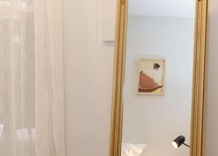 Liiiving In - Downtown Secret Terrace