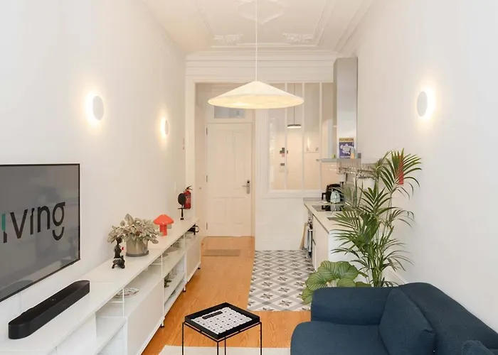 Liiiving In - Downtown Secret Terrace