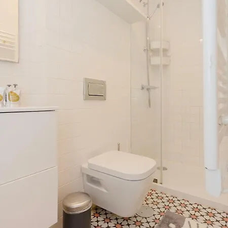 Liiiving In - Downtown Secret Terrace Порту