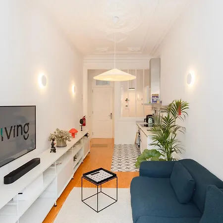 Liiiving In - Downtown Secret Terrace