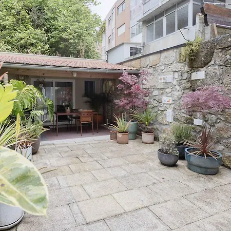 Liiiving In - Downtown Secret Terrace *