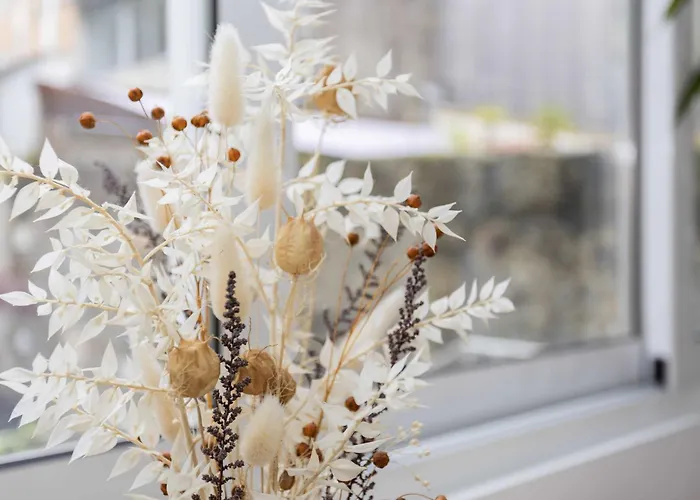 Liiiving In - Downtown Secret Terrace *