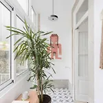Liiiving In - Downtown Secret Terrace Apartman